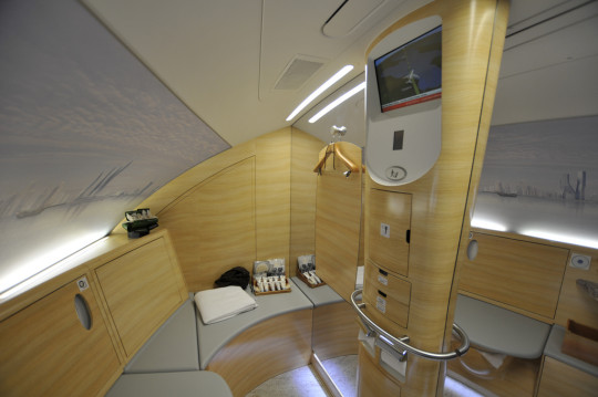 Inside the Emirates A380 shower spa. PYONKO OMEYAMA/Flickr